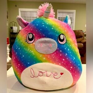 Squishmallows Unicorn Love rainbow colorful